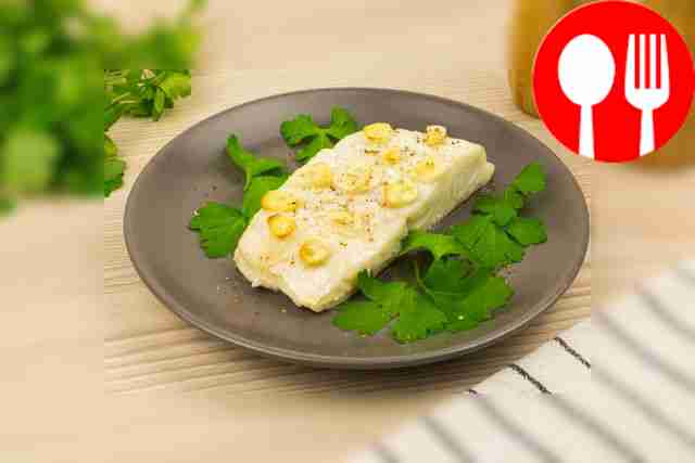 Pike perch baked in white wine