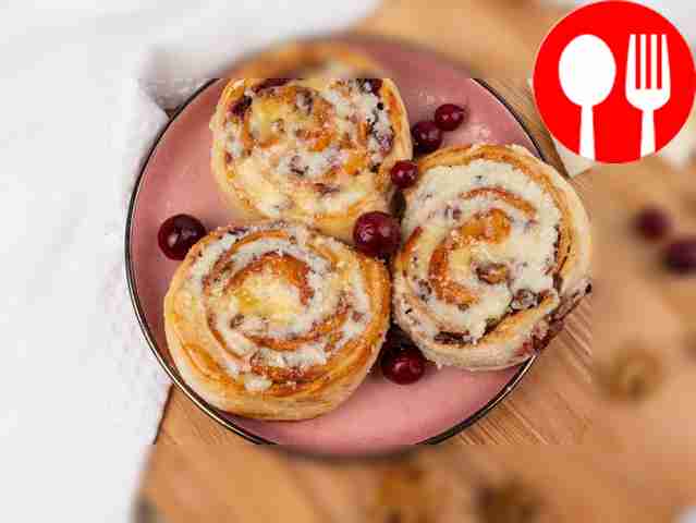 Cranberry Cinnabons with White Chocolate Glaze