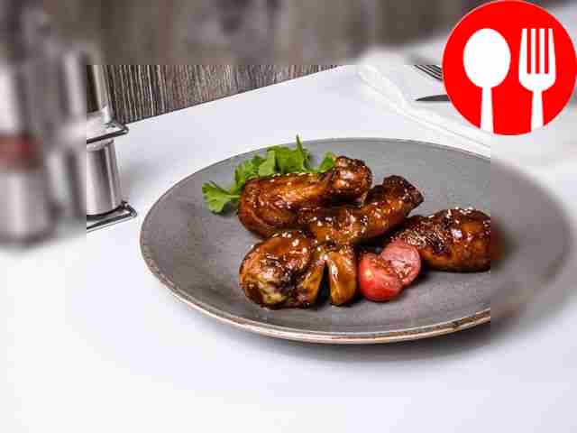 Chicken drumsticks in honey mustard glaze