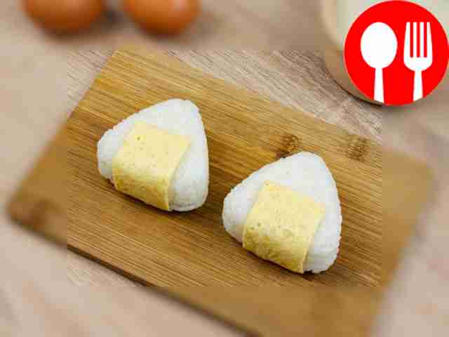 Once the rice has cooled, form it into balls...