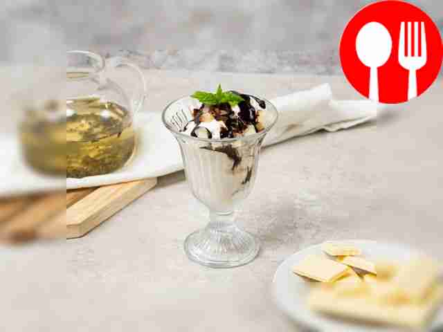 Ice cream with canned pineapple