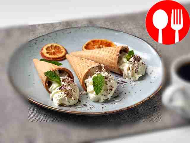 Пломбир в вафельных трубочках