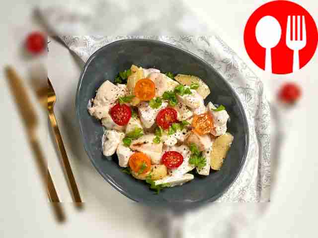 Serve the aromatic dish in small plates. And...