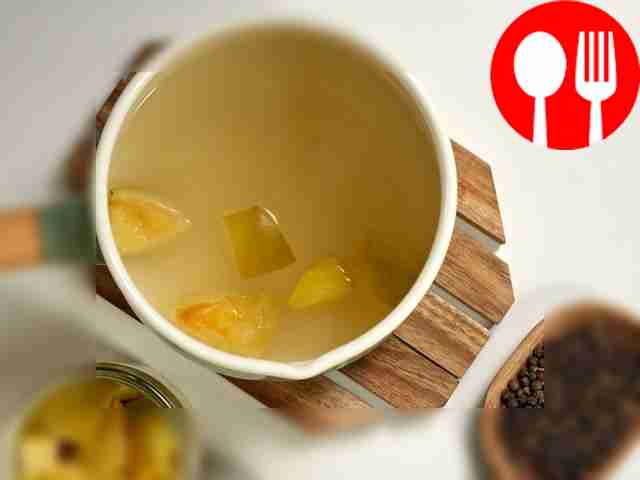 Айву отварите. Поместите её в кастрюлю и...