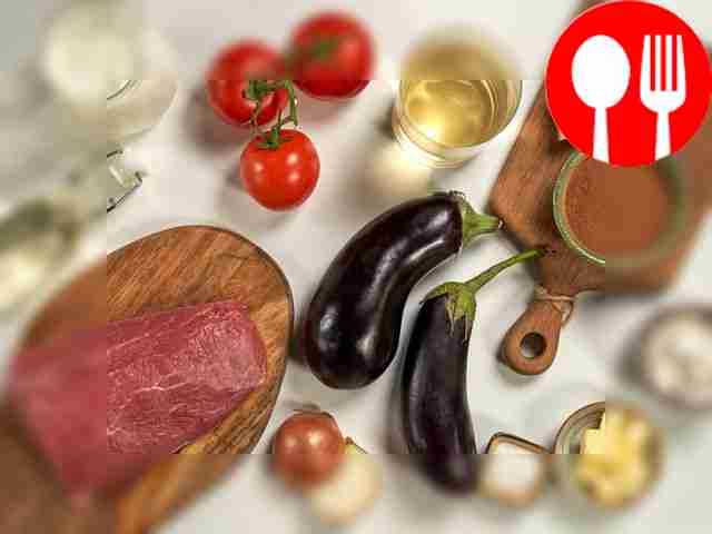 Wash the eggplants, dry them, cut off the ends...