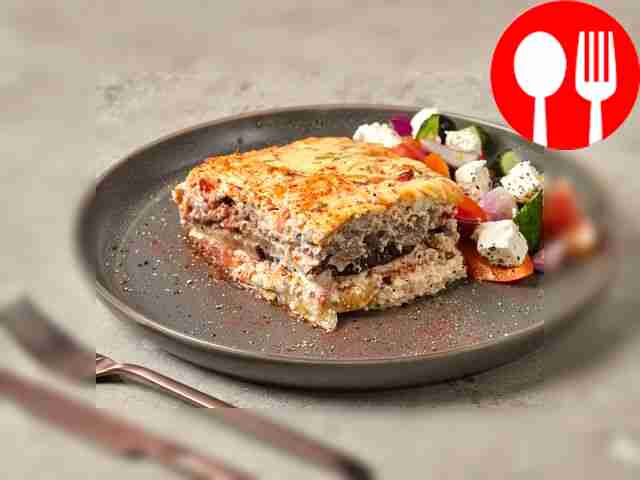 Moussaka with garlic