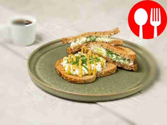 Тост с луком-пореем