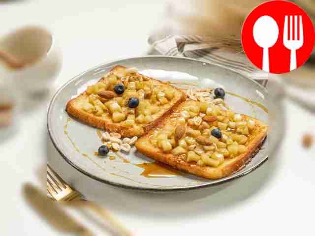 Тост с яблоками