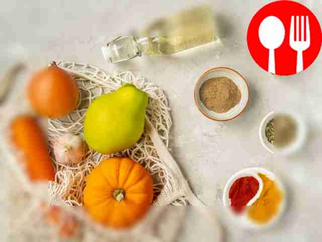 Помойте тыкву, снимите кожуру и удалите...