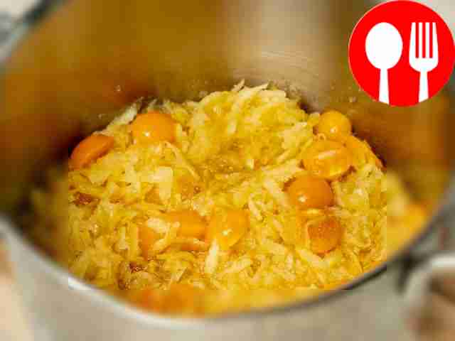 Prepare the jam. Grate the quince fruits. Add...