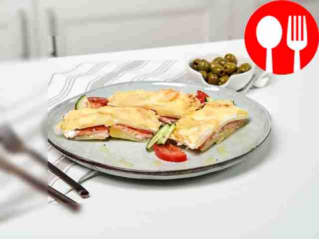 Мусака с тунцом