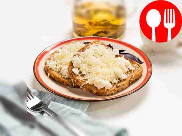 Toast with egg white