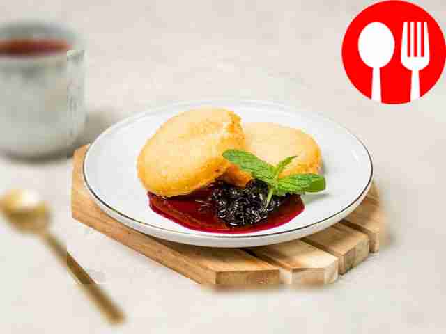 Toast with ice cream