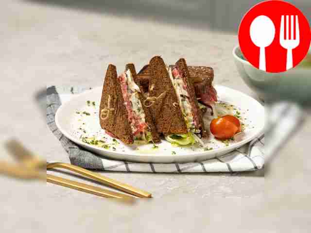 Тост с ростбифом