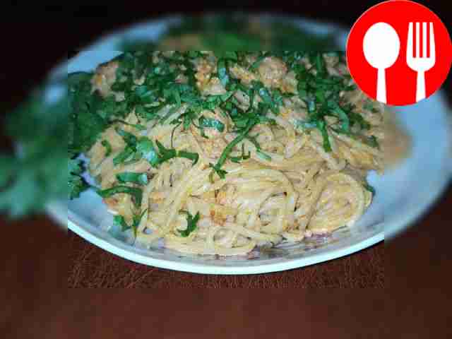 Нежные креветки в сливочном соусе с болгарским перцем и белым вином