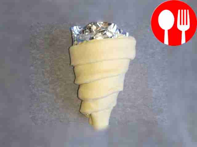 In order to make dough tubes, you can use...