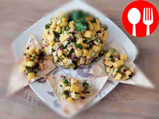 Hot salsa with mango