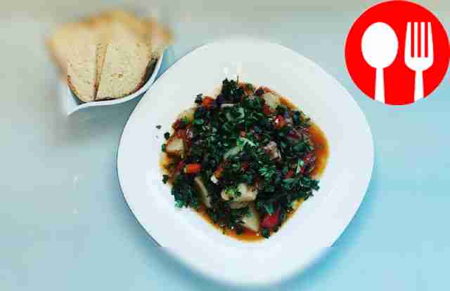 Сытное азу со свининой и красной фасолью