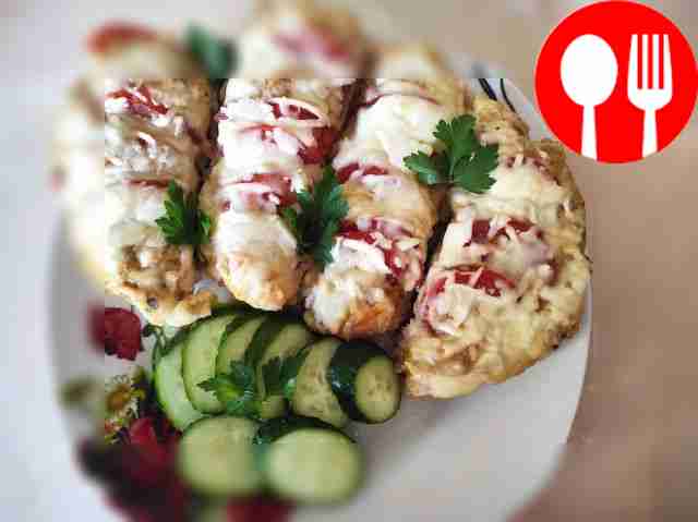 Place chicken breast pieces on a platter....