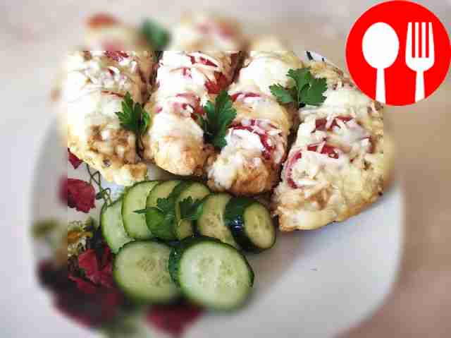 Juicy chicken caprese in the oven