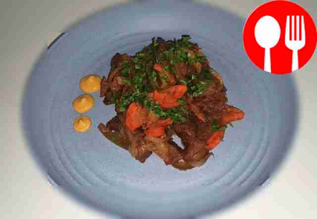 Fragrant azu with meat and vegetables