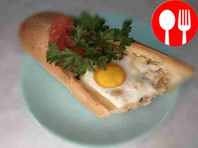 Nutritious chicken breast sandwich