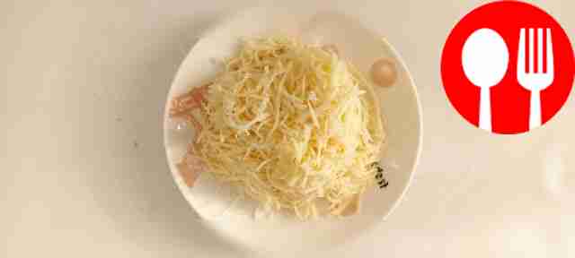 Place halved cherry tomatoes, arugula and...