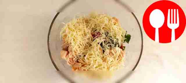 Light salad with salmon and arugula