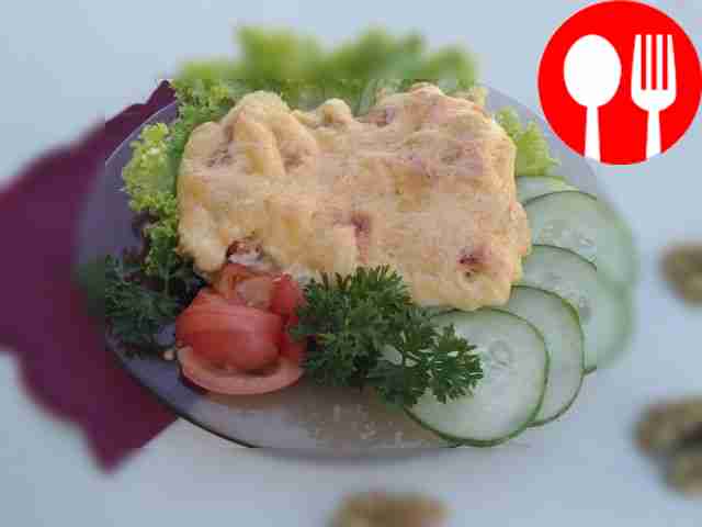 Classic chicken breast with cheese and tomatoes