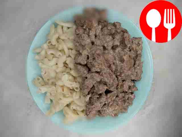 Tender chicken liver in sour cream sauce