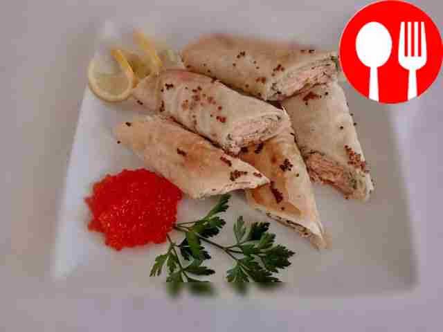 Fish rolls with salmon