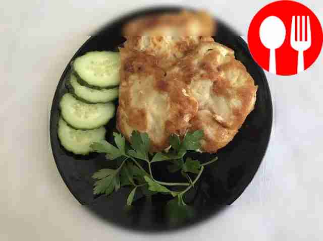 Fried chicken breast with mayonnaise