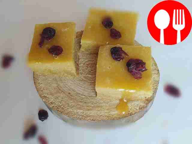 Honey cakes with milk