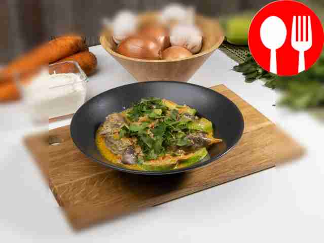 Turkey liver with vegetables