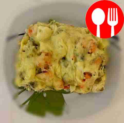 Baked vegetables in cheese