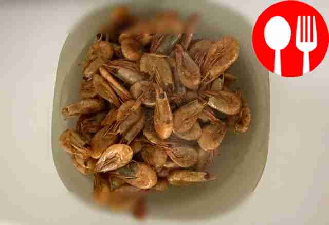 Classic shrimp in soy sauce with garlic