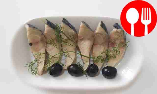 Пикантная маринованная скумбрия