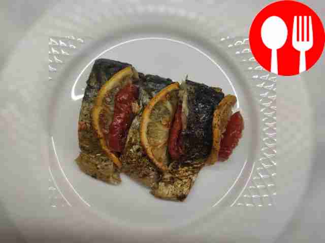 Fragrant mackerel with Italian herbs