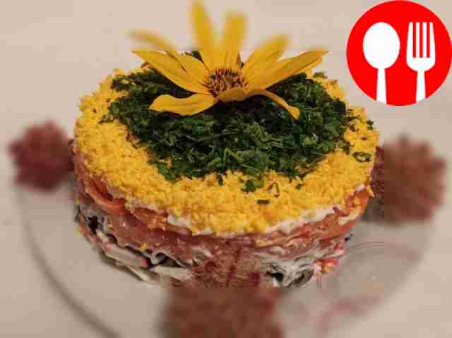 Crab salad with lightly salted pink salmon