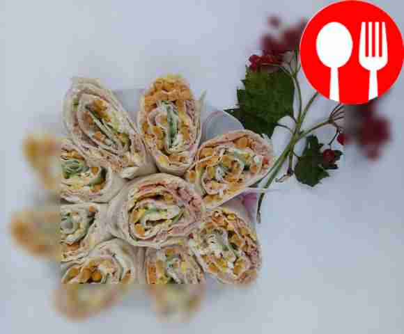 Roll with canned tuna, corn and chicken eggs