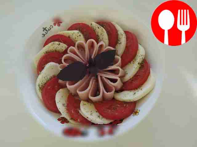 Caprese with chicken ham