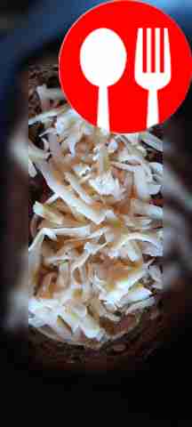 Жарьте яйцо две минуты, затем переверните;...