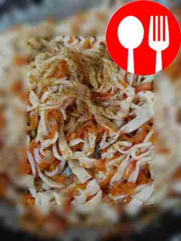 Homemade noodles with vegetables