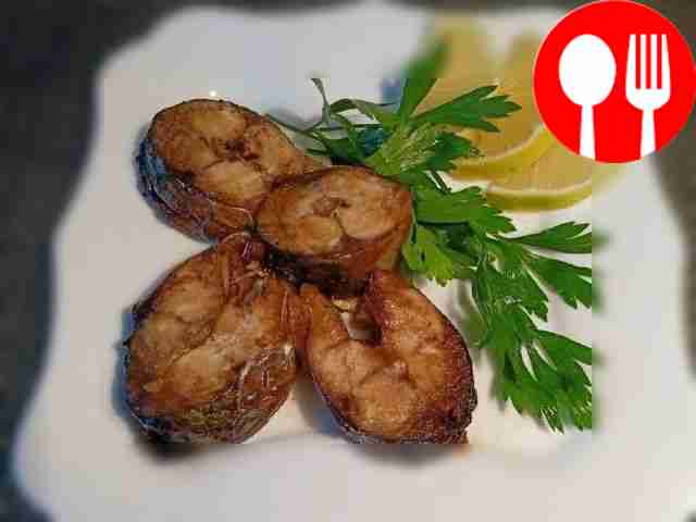 Fragrant mackerel baked with soy sauce and mustard