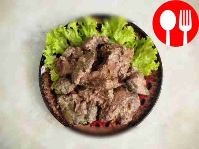 Tender liver with sour cream