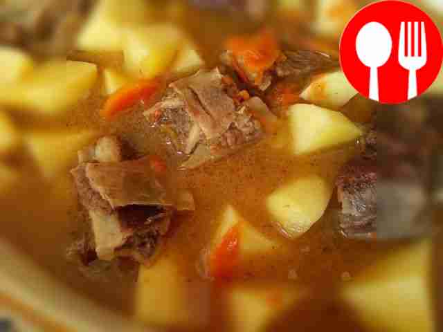 Нарежьте картофель произвольными кусочками и...