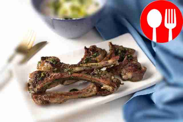 Lamb loin with spiced butter and tzatziki sauce