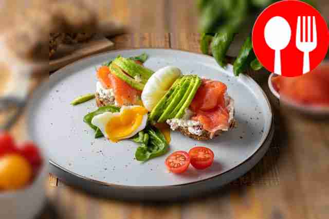 Toast with poached egg