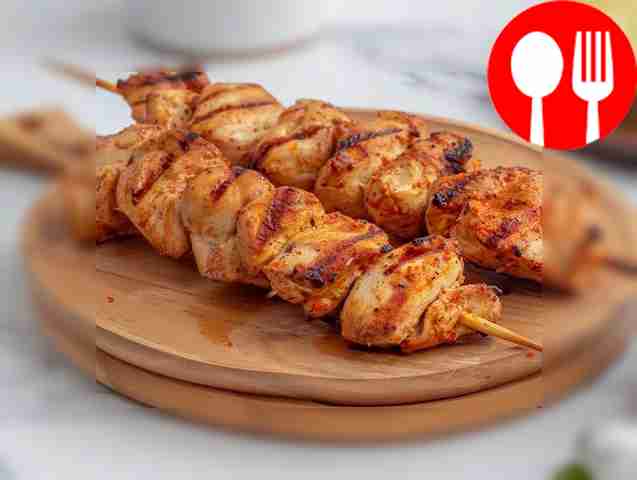 Spicy grilled chicken kebab