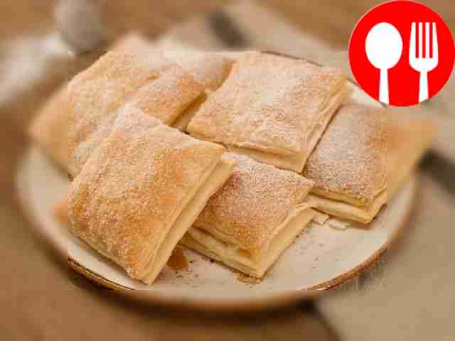 Простые слойки с сахаром Simple puff pastries with sugar